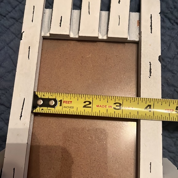 Distressed white beach chair picture frame - Picture 9 of 13